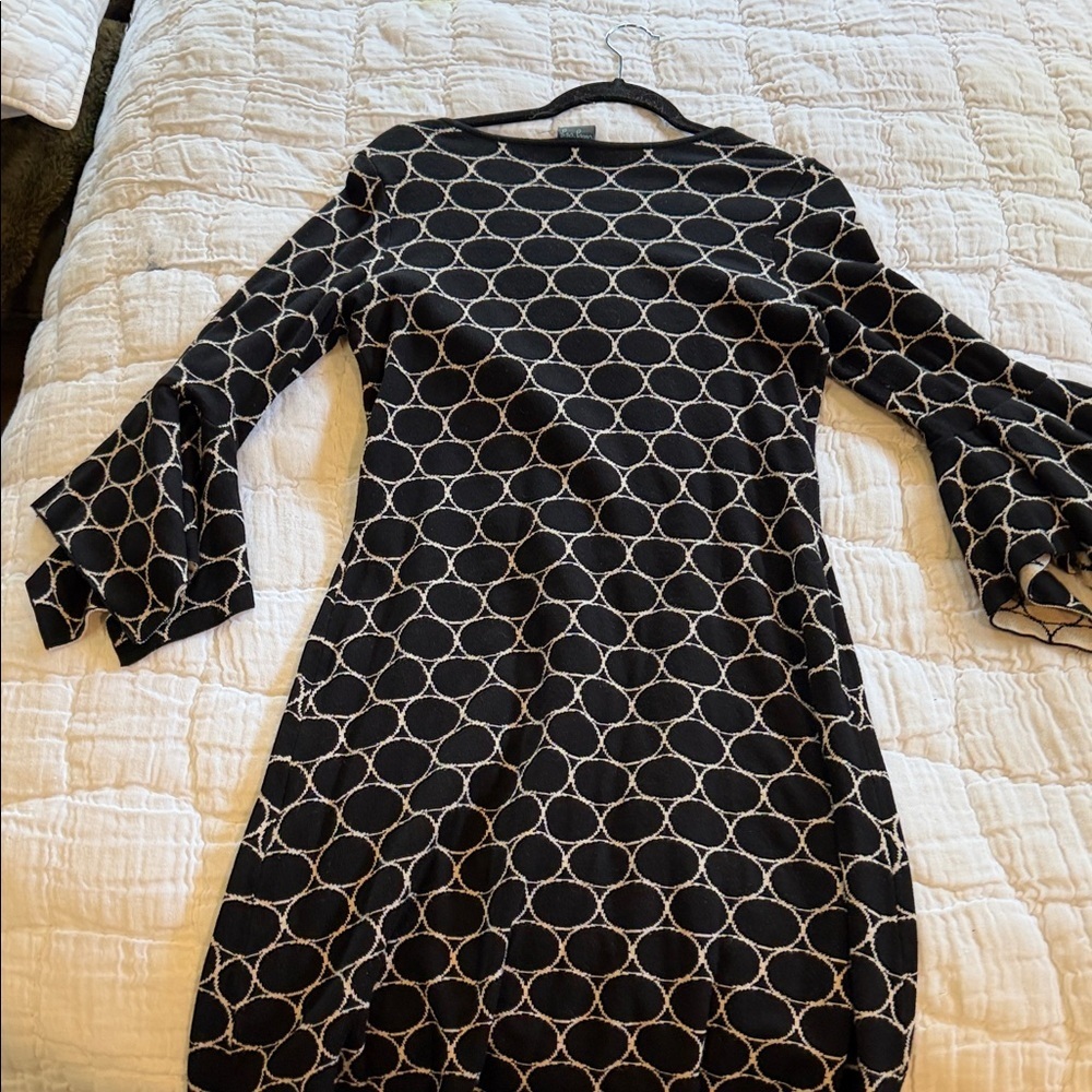 Gabby Skye Black Dress with Cream Circle Print and Bell Sleeves - Picture 6 of 6